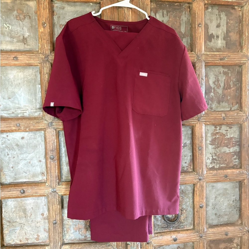 Figs Burgundy Short Sleeve Men's Scrubs